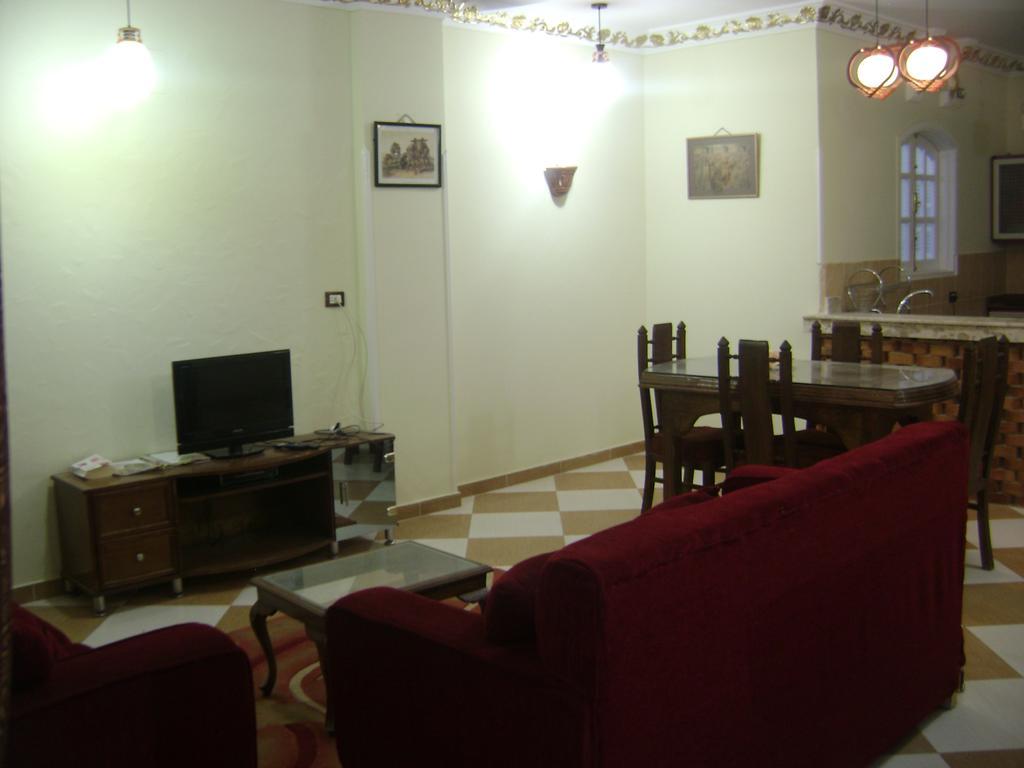 Apartment White *