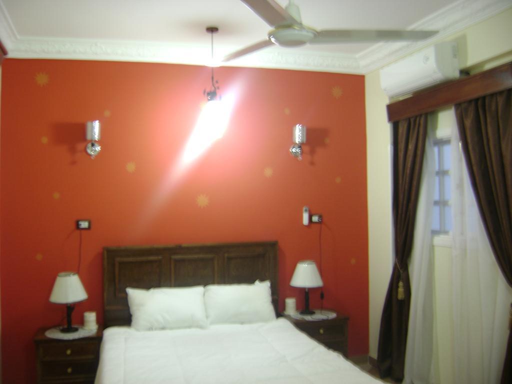 Apartment White Luxor