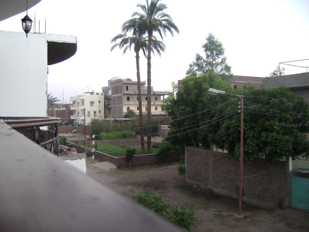 Apartment White
