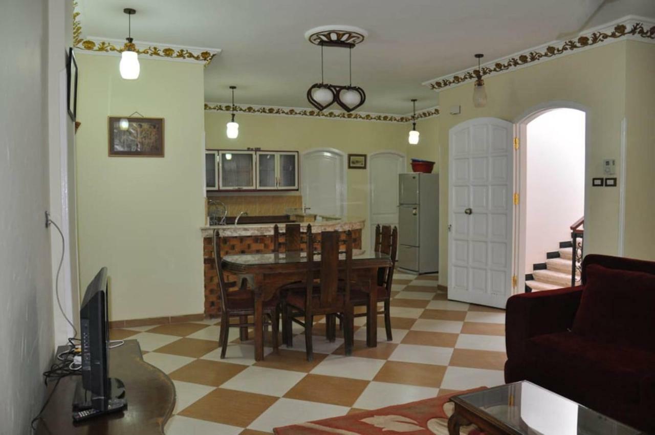 Apartment White *