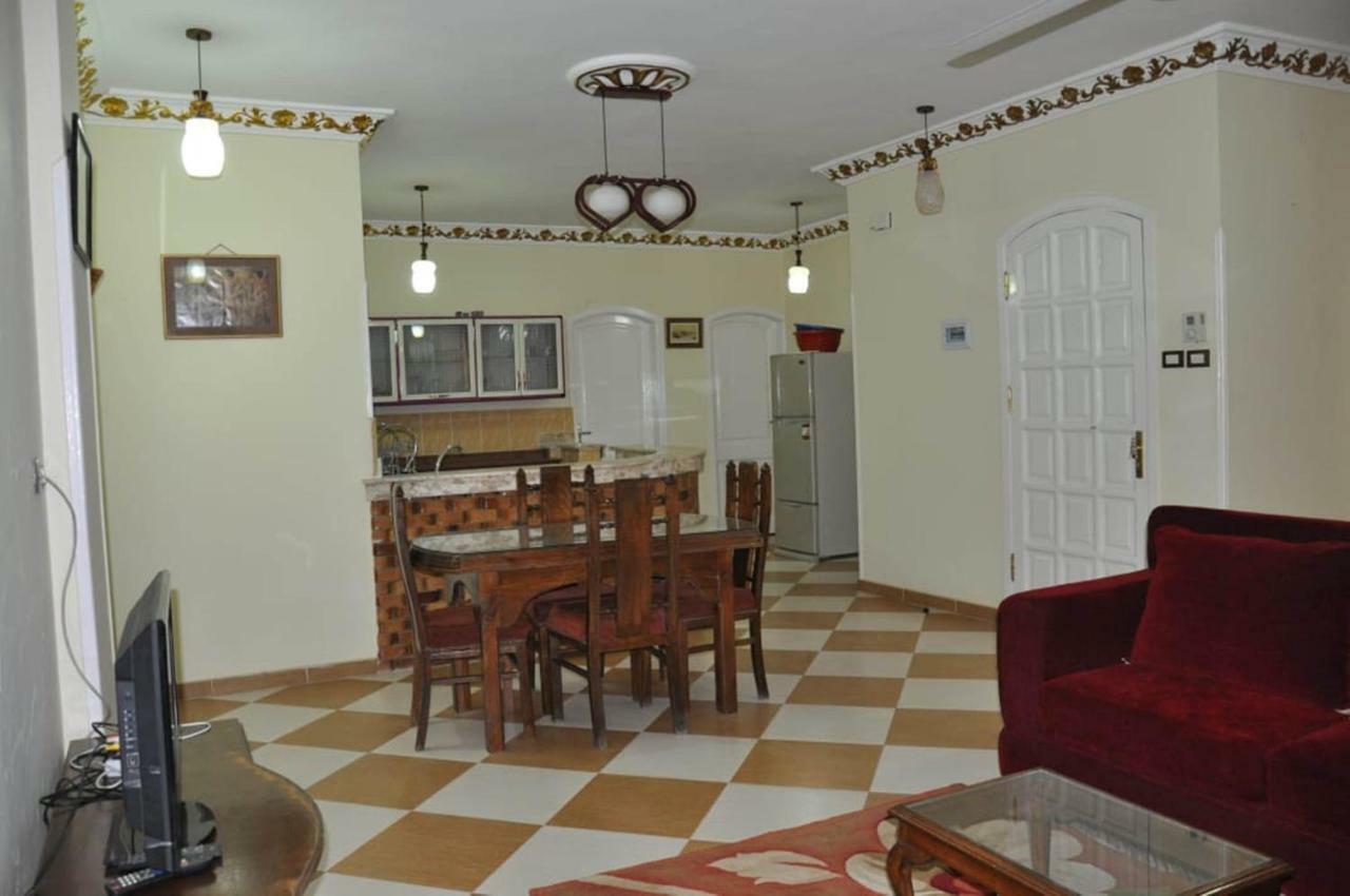 Apartment White *
