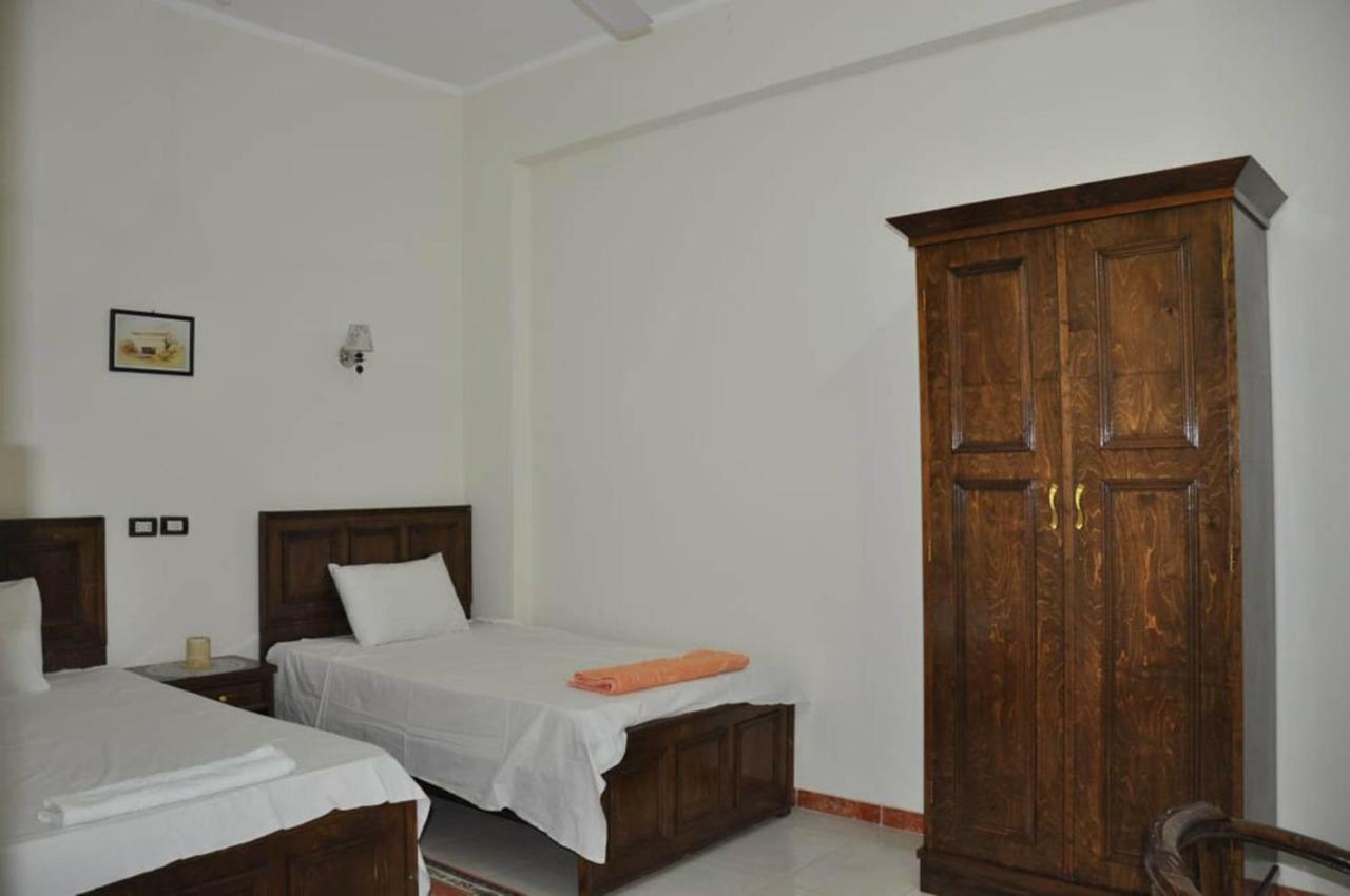 Apartment White