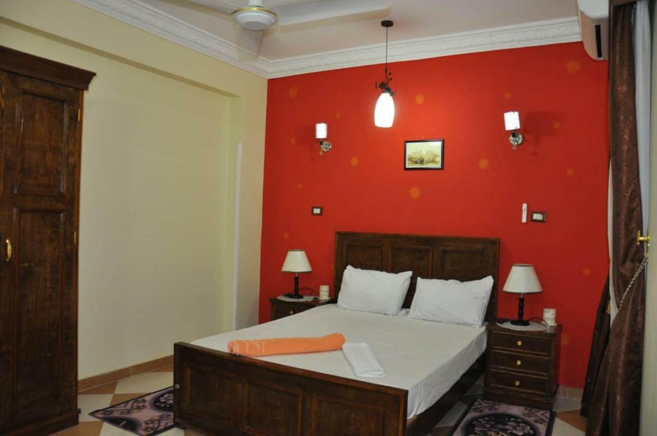 White Apartment Luxor